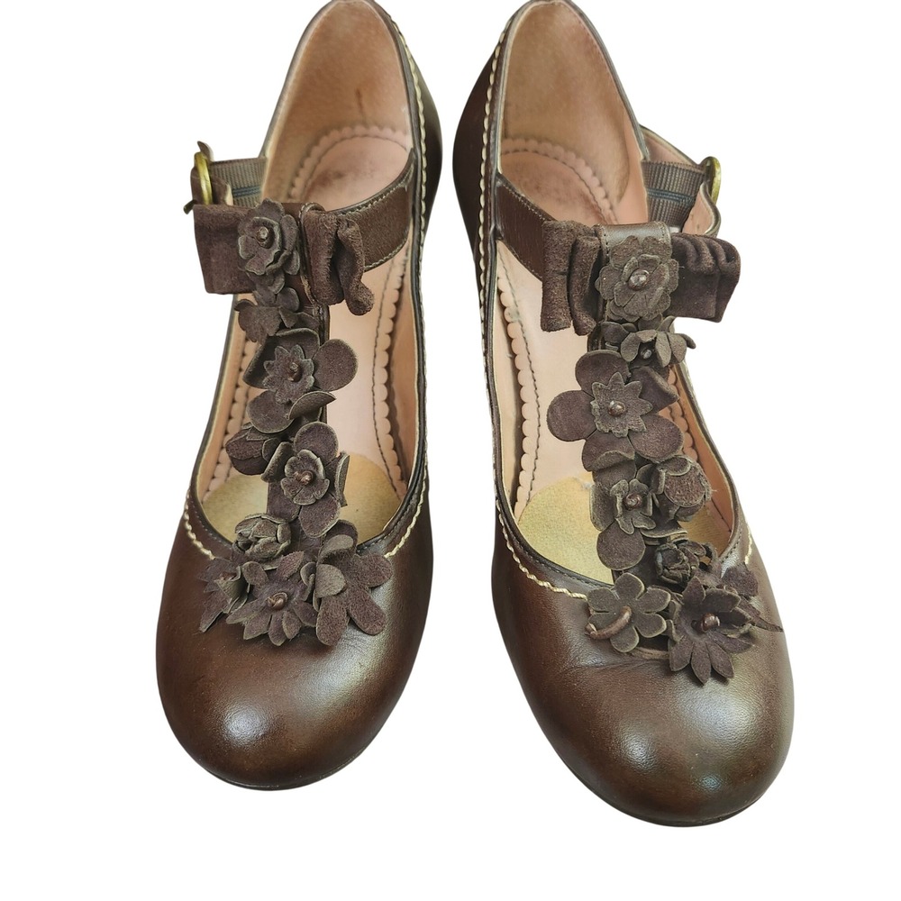 Anthropologie Brown Leather Floral T-Strap Mary Jane Heels Brazil Sz 38 Coquette - Picture 9 of 12